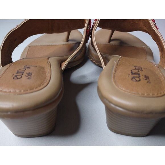 Euro Soft by Softt Red Beaded Leather Thong Sandals Size 8.5 - Picture 3 of 14